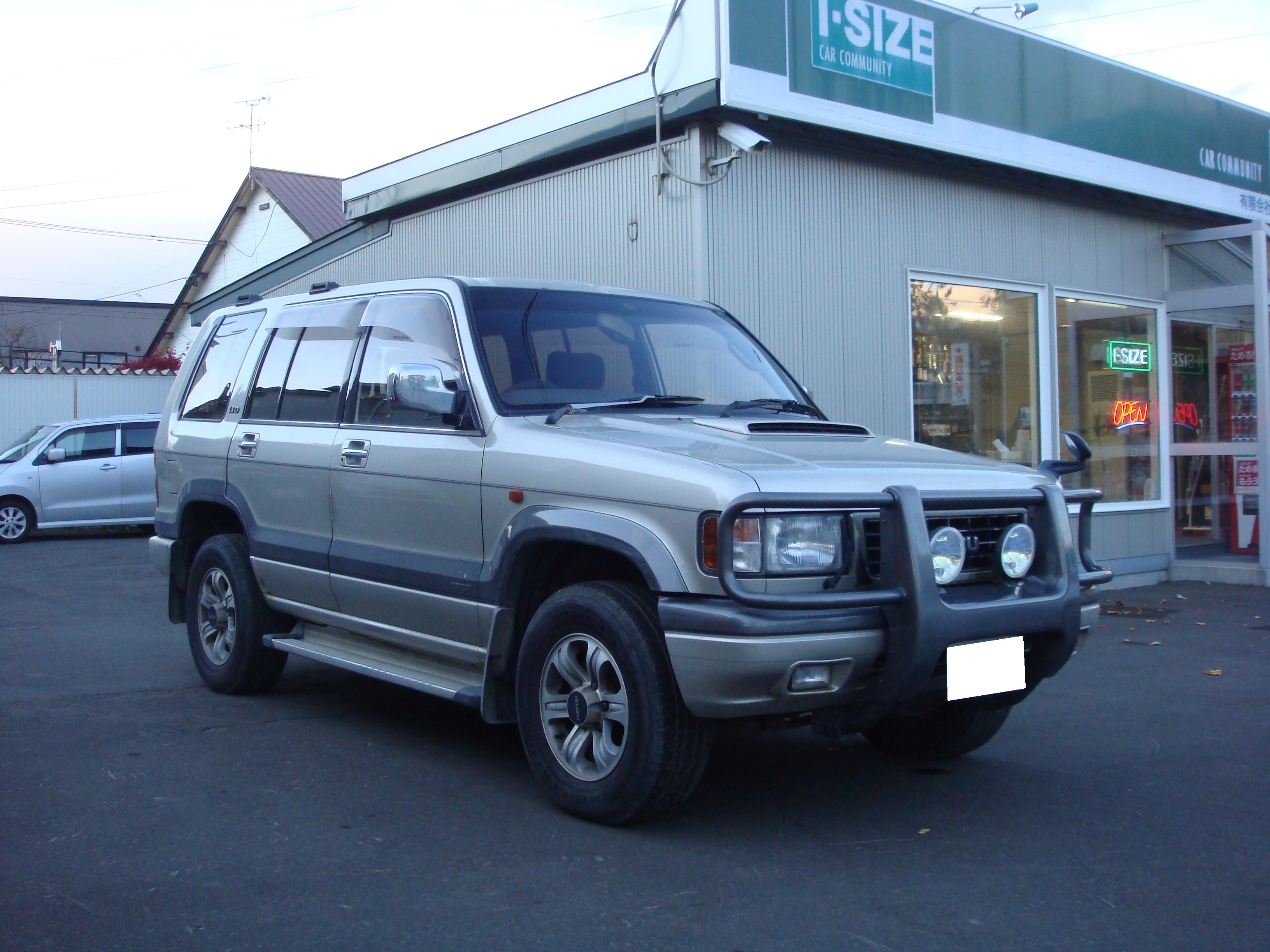 いすゞ ビッグホーン ハンドリングbyロータス LTD 買取にて入庫