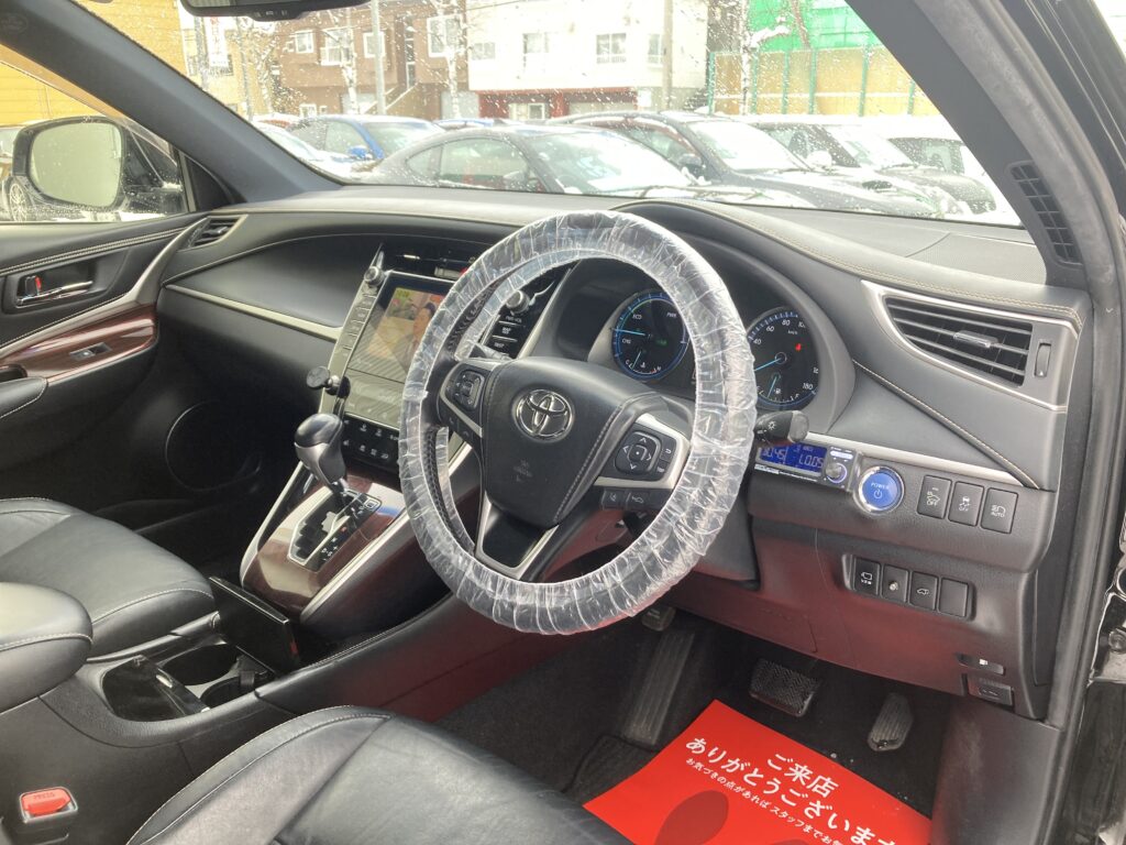 トヨタ、ハリアー、ハイブリッド、プレミアムアドバンスドＰＫＧ、ＡＶＵ６５Ｗ、４ＷＤ、イサイズ札幌、
