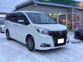 トヨタ、エスクァイア、ＧＩ、ブラックテーラード、ＺＲＲ８５Ｇ、４ＷＤ、ウルトＷＵＲＴＨ防錆アンダーコーティング、イサイズ札幌、